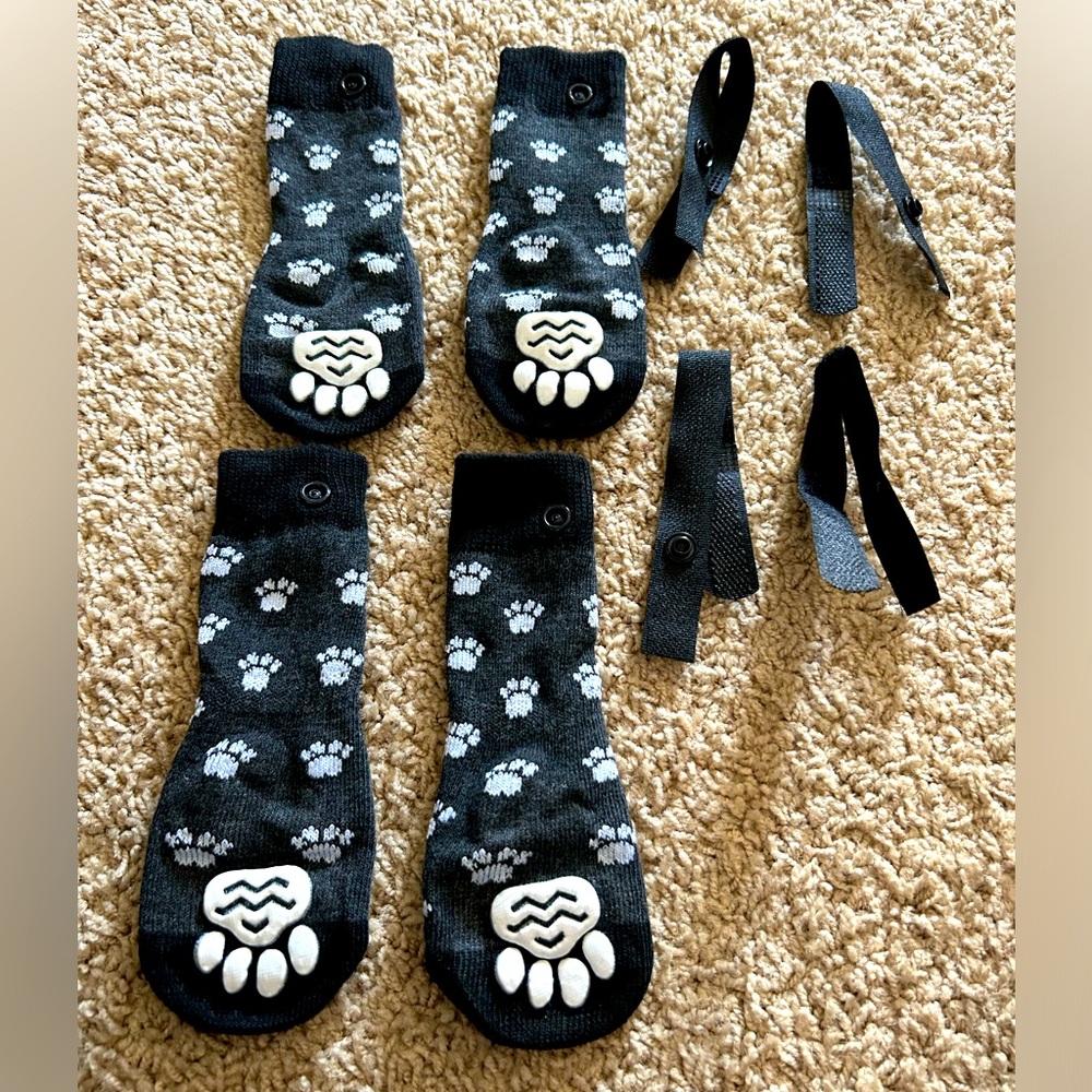 2 pairs anti-slip dog socks Medium
